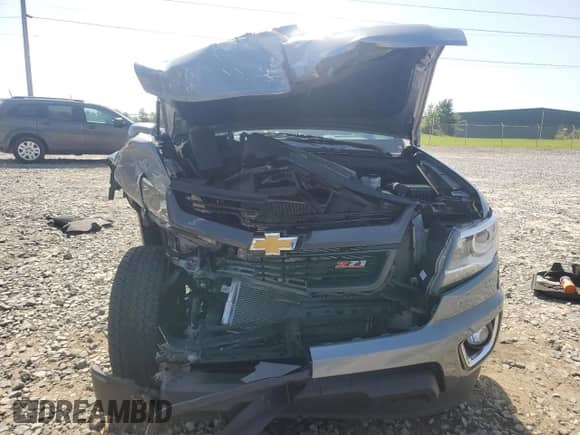 2020 Chevrolet Colorado 2WD Z71 z VIN 1GCGSDEN7L1142185, wystawiony jako Copart lot #57342705 z przebiegiem 29 606 mil mil oraz Szkoda całkowita • Salvage title. Historia ofert i sprzedaży dostępna na DreamBid. Obrazek 5.