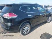 ✅ 2015 Nissan Rogue SV • VIN: KNMAT2MTXFP532478 • Lot: 42745566. Wystawiony na IAAI z przebiegiem 255 758 mil. Bezpłatny archiwum sprzedaży aukcyjnych z USA i szczegółowy raport historii pojazdu na DreamBid. Zdjęcie 4.
