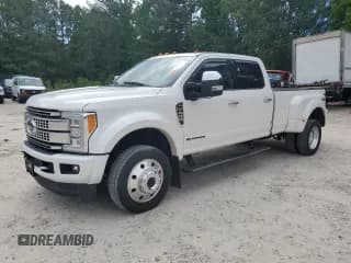 ✅ 2018 Ford F-450 XL • VIN: 1FT8W4DT4JEC34885 • Lot: 55511895. Wystawiony na Copart z przebiegiem 52 928 mil. Bezpłatny archiwum sprzedaży aukcyjnych z USA i szczegółowy raport historii pojazdu na DreamBid. Zdjęcie 1.