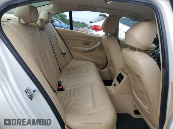 ✅ 2012 BMW 3 Series 328i • VIN: WBA3C1C52CF432685 • Лот: 64049995. Опубликован ранее на Copart с пробегом 113 412 миль. Бесплатный доступ к архиву аукционных продаж из США и подробный отчёт об истории автомобиля на DreamBid. Изображение 10.