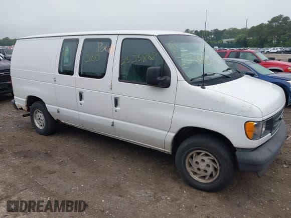 ✅ 2003 Ford Econoline Cargo • VIN: 1FTRE14253HA07056 • Lot: 42455481. Listed on IAAI with Not provided. Free auction sales archive from the USA and detailed vehicle history report at DreamBid. Image 1.