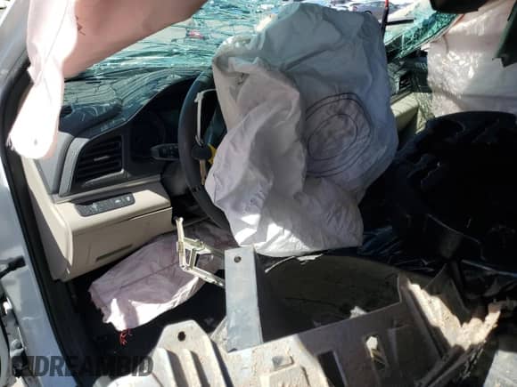 2020 Hyundai Elantra SE z VIN 5NPD74LF5LH593138, wystawiony jako Copart lot #71326095 z przebiegiem Nie podano mil oraz Szkoda całkowita • Salvage title. Historia ofert i sprzedaży dostępna na DreamBid. Obrazek 8.