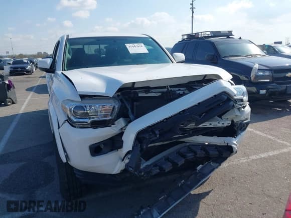 ✅ 2017 Toyota Tacoma SR5 • VIN: 3TMBZ5DN0HM006908 • Lot: 41447018. Listed on IAAI with 43,921 mi. Free auction sales archive from the USA and detailed vehicle history report at DreamBid. Image 12.
