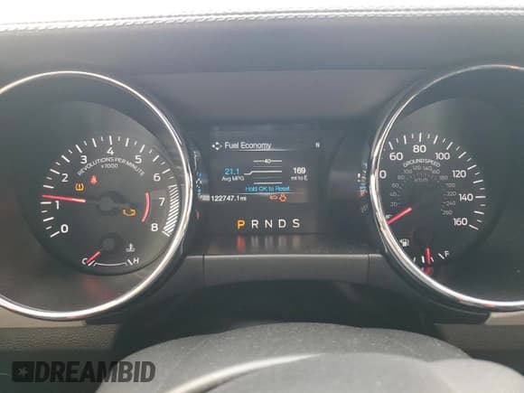 ✅ 2017 Ford Mustang GT Premium • VIN: 1FA6P8CF3H5207913 • Lot: 93450815. Wystawiony na Copart z przebiegiem 122 747 mil. Bezpłatny archiwum sprzedaży aukcyjnych z USA i szczegółowy raport historii pojazdu na DreamBid. Zdjęcie 9.