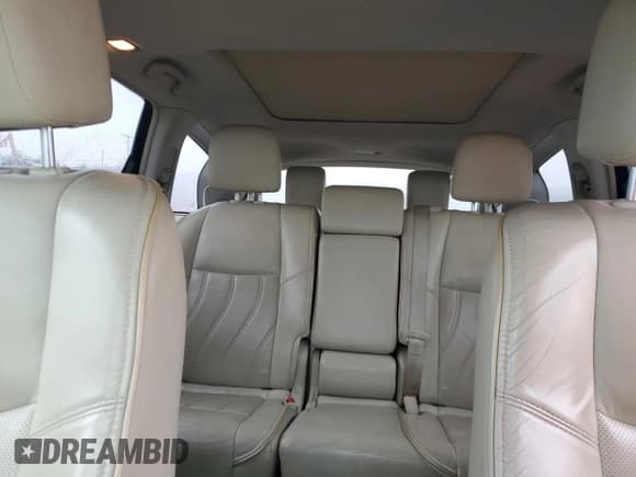 ✅ 2013 Infiniti JX35 • VIN: 5N1AL0MM9DC305554 • Лот: 92495905. Опубликован ранее на Copart с пробегом 165 620 миль. Бесплатный доступ к архиву аукционных продаж из США и подробный отчёт об истории автомобиля на DreamBid. Изображение 10.