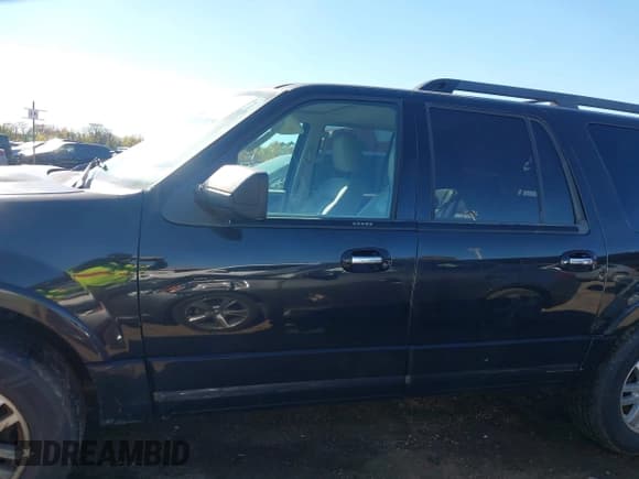 ✅ 2013 Ford Expedition Max XLT • VIN: 1FMJK1J50DEF19696 • Lot: 43611654. Wystawiony na IAAI z przebiegiem 206 000 mil. Bezpłatny archiwum sprzedaży aukcyjnych z USA i szczegółowy raport historii pojazdu na DreamBid. Zdjęcie 14.