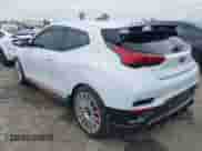 2020 Hyundai Veloster z VIN KMHT36AH1LU005678, wystawiony jako IAAI lot #42054320 z przebiegiem 102 802 mil mil oraz . Historia ofert i sprzedaży dostępna na DreamBid. Obrazek 3.