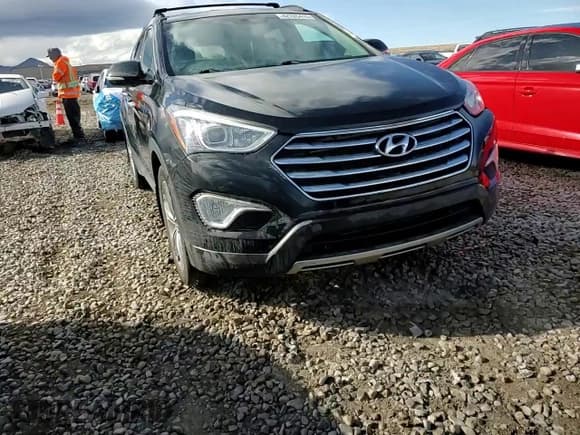 ✅ 2015 Hyundai Santa Fe Limited • VIN: KM8SN4HF8FU095446 • Лот: 42785415. Опубликован ранее на Copart с пробегом 113 048 миль. Бесплатный доступ к архиву аукционных продаж из США и подробный отчёт об истории автомобиля на DreamBid. Изображение 13.