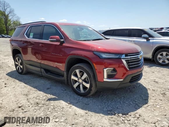 ✅ 2022 Chevrolet Traverse LT • VIN: 1GNERHKWXNJ112857 • Lot: 50095814. Wystawiony na Copart z przebiegiem 25 105 mil. Bezpłatny archiwum sprzedaży aukcyjnych z USA i szczegółowy raport historii pojazdu na DreamBid. Zdjęcie 4.