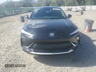 ✅ 2024 Buick Envista Avenir • VIN: KL47LCE22RB095013 • Лот: 80961544. Опубликован ранее на Copart с пробегом 4 075 миль. Бесплатный доступ к архиву аукционных продаж из США и подробный отчёт об истории автомобиля на DreamBid. Изображение 5.