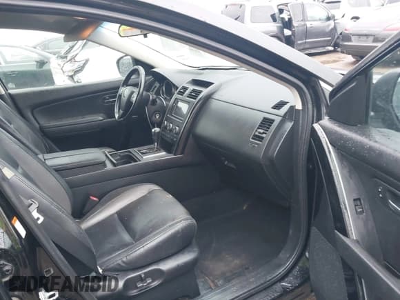 ✅ 2010 Mazda CX-9 Sport • VIN: JM3TB2MA2A0205575 • Lot: 41952667. Listed on IAAI with 183,790 mi. Free auction sales archive from the USA and detailed vehicle history report at DreamBid. Image 5.