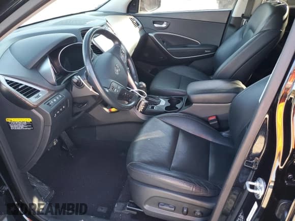 ✅ 2017 Hyundai Santa Fe Limited Ultimate • VIN: KM8SR4HF1HU237921 • Lot: 68058822. Listed on Copart with 56,144 mi. Free auction sales archive from the USA and detailed vehicle history report at DreamBid. Image 7.