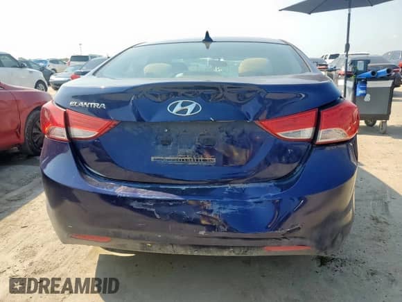 ✅ 2013 Hyundai Elantra GLS • VIN: 5NPDH4AE2DH428270 • Лот: 67382445. Размещён на Copart с пробегом 142 843 миль миль. Получите бесплатный доступ к архиву аукционных продаж из США и посмотрите подробный отчёт об истории автомобиля на DreamBid. Изображение 6.