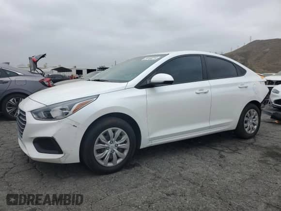 2022 Hyundai Accent SEL z VIN 3KPC24A67NE180447, wystawiony jako Copart lot #59163214 z przebiegiem 57 554 mil mil oraz Szkoda całkowita • Salvage title. Historia ofert i sprzedaży dostępna na DreamBid. Obrazek 1.