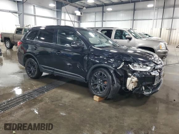 ✅ 2018 Mitsubishi Outlander ES • VIN: JA4AZ3A38JZ024204 • Lot: 92387375. Listed on Copart with 155,000 mi. Free auction sales archive from the USA and detailed vehicle history report at DreamBid. Image 4.