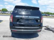 ✅ 2022 Chevrolet Suburban LT • VIN: 1GNSKCKD6NR220063 • Lot: 42255869. Listed on IAAI with 89,789 mi. Free auction sales archive from the USA and detailed vehicle history report at DreamBid. Image 17.