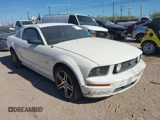 ✅ 2006 Ford Mustang GT Deluxe • VIN: 1ZVFT82H665246983 • Lot: 43633842. Listed on IAAI with 203,868 mi. Free auction sales archive from the USA and detailed vehicle history report at DreamBid. Image 1.