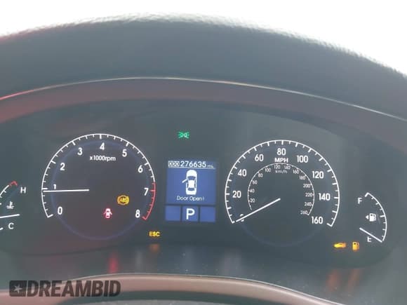 ✅ 2009 Hyundai Genesis • VIN: KMHGC46E99U017557 • Lot: 43324510. Wystawiony na IAAI z przebiegiem 276 635 mil. Bezpłatny archiwum sprzedaży aukcyjnych z USA i szczegółowy raport historii pojazdu na DreamBid. Zdjęcie 7.