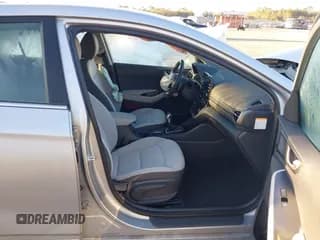 ✅ 2022 Hyundai Ioniq SEL • VIN: KMHC85LC4NU281272 • Lot: 41780390. Wystawiony na IAAI z przebiegiem 6 159 mil. Bezpłatny archiwum sprzedaży aukcyjnych z USA i szczegółowy raport historii pojazdu na DreamBid. Zdjęcie 5.