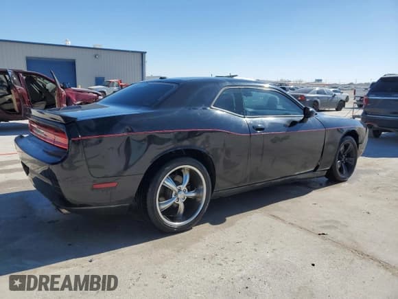 ✅ 2012 Dodge Challenger SXT Plus • VIN: 2C3CDYAG8CH269797 • Lot: 41827675. Wystawiony na Copart z przebiegiem 188 246 mil. Bezpłatny archiwum sprzedaży aukcyjnych z USA i szczegółowy raport historii pojazdu na DreamBid. Zdjęcie 3.