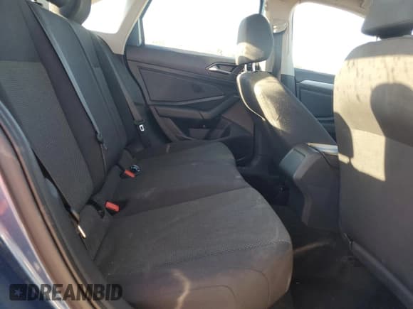 ✅ 2021 Volkswagen Jetta S • VIN: 3VWC57BU9MM065579 • Lot: 86642185. Wystawiony na Copart z przebiegiem 125 374 mil. Bezpłatny archiwum sprzedaży aukcyjnych z USA i szczegółowy raport historii pojazdu na DreamBid. Zdjęcie 10.