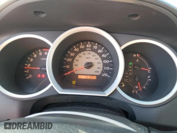 ✅ 2008 Toyota Tacoma • VIN: 5TEUU42NX8Z577586 • Lot: 91018415. Wystawiony na Copart z przebiegiem 181 231 mil. Bezpłatny archiwum sprzedaży aukcyjnych z USA i szczegółowy raport historii pojazdu na DreamBid. Zdjęcie 9.