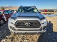 ✅ 2022 Toyota Tacoma SR • VIN: 3TMCZ5AN0NM530547 • Lot: 85518195. Listed on Copart with 49,150 mi. Free auction sales archive from the USA and detailed vehicle history report at DreamBid. Image 5.