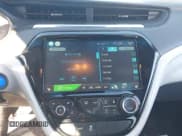 ✅ 2019 Chevrolet Bolt EV Premier • VIN: 1G1FZ6S03K4117575 • Lot: 41223712. Wystawiony na IAAI z przebiegiem 54 596 mil. Bezpłatny archiwum sprzedaży aukcyjnych z USA i szczegółowy raport historii pojazdu na DreamBid. Zdjęcie 18.