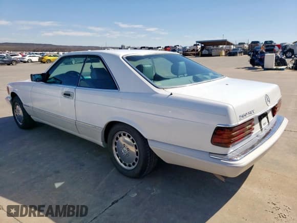 ✅ 1990 Mercedes-Benz 560 • VIN: WDBCA45E8LA528890 • Lot: 46874855. Listed on Copart with 171,512 mi. Free auction sales archive from the USA and detailed vehicle history report at DreamBid. Image 2.