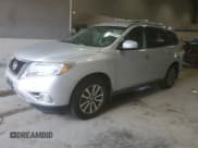 ✅ 2014 Nissan Pathfinder SL • VIN: 5N1AR2MM5EC649720 • Lot: 70483095. Listed on Copart with 159,950 mi. Free auction sales archive from the USA and detailed vehicle history report at DreamBid. Image 1.