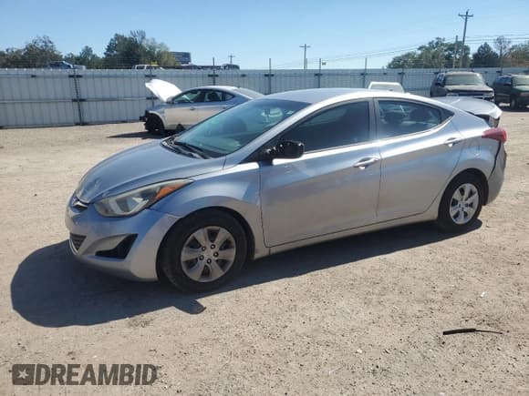 ✅ 2016 Hyundai Elantra SE • VIN: 5NPDH4AE0GH702540 • Lot: 82494625. Listed on Copart with 188,662 mi. Free auction sales archive from the USA and detailed vehicle history report at DreamBid. Image 1.