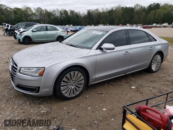 ✅ 2015 Audi A8 3.0T • VIN: WAU3GAFD9FN016909 • Lot: 85861825. Wystawiony na Copart z przebiegiem 103 974 mil. Bezpłatny archiwum sprzedaży aukcyjnych z USA i szczegółowy raport historii pojazdu na DreamBid. Zdjęcie 1.