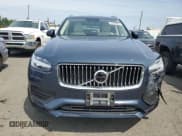 ✅ 2022 Volvo XC90 Momentum • VIN: YV4A221K0N1809183 • Lot: 61488965. Listed on Copart with 20,614 mi. Free auction sales archive from the USA and detailed vehicle history report at DreamBid. Image 5.