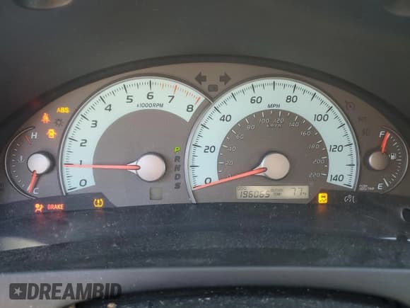 ✅ 2010 Toyota Camry • VIN: 4T1BF3EK8AU554265 • Lot: 72015065. Wystawiony na Copart z przebiegiem 196 065 mil. Bezpłatny archiwum sprzedaży aukcyjnych z USA i szczegółowy raport historii pojazdu na DreamBid. Zdjęcie 9.