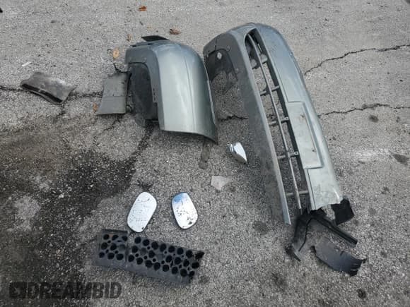 ✅ 2003 Mercury Grand Marquis LS Premium • VIN: 2MEFM75W73X699958 • Lot: 90725825. Listed on Copart with 89,520 mi. Free auction sales archive from the USA and detailed vehicle history report at DreamBid. Image 12.