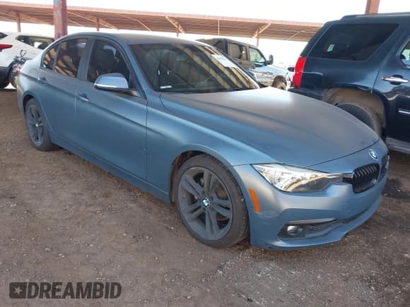 ✅ 2017 BMW 3 Series 320i • VIN: WBA8E1G56HNU15069 • Лот: 43476762. Опубликован ранее на IAAI с пробегом 65 614 миль. Бесплатный доступ к архиву аукционных продаж из США и подробный отчёт об истории автомобиля на DreamBid. Изображение 1.