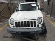 ✅ 2005 Jeep Liberty Sport • VIN: 1J4GL48KX5W545821 • Lot: 43747043. Listed on IAAI with 171,457 mi. Free auction sales archive from the USA and detailed vehicle history report at DreamBid. Image 12.