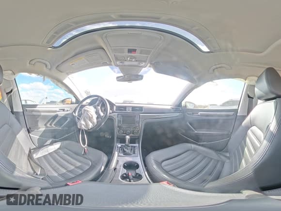 ✅ 2017 Volkswagen Passat SEL Premium • VIN: 1VWCT7A36HC084628 • Lot: 90542645. Listed on Copart with 61,013 mi. Free auction sales archive from the USA and detailed vehicle history report at DreamBid. Image 14.