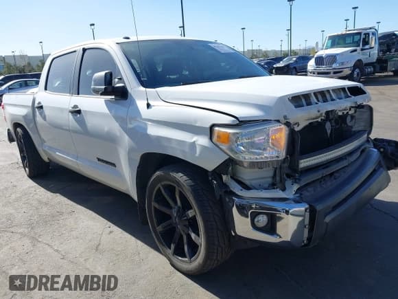 ✅ 2016 Toyota Tundra SR5 • VIN: 5TFEM5F15GX105819 • Lot: 41297645. Listed on IAAI with 85,550 mi. Free auction sales archive from the USA and detailed vehicle history report at DreamBid. Image 1.