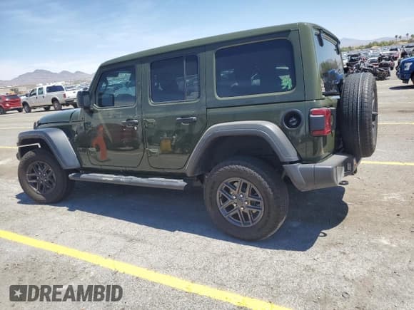✅ 2024 Jeep Wrangler Sport S • VIN: 1C4PJXDN6RW131096 • Lot: 68215555. Wystawiony na Copart z przebiegiem 15 449 mil. Bezpłatny archiwum sprzedaży aukcyjnych z USA i szczegółowy raport historii pojazdu na DreamBid. Zdjęcie 2.
