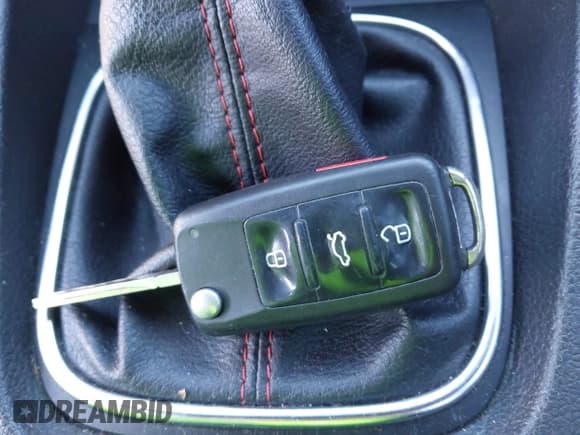 ✅ 2012 Volkswagen Jetta Autobahn • VIN: 3VW567AJ9CM456940 • Lot: 43132511. Listed on IAAI with 161,698 mi. Free auction sales archive from the USA and detailed vehicle history report at DreamBid. Image 11.