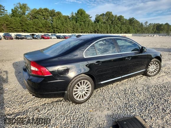✅ 2013 Volvo S80 3.2L • VIN: YV1952AS8D1169052 • Lot: 70910145. Wystawiony na Copart z przebiegiem 110 743 mil. Bezpłatny archiwum sprzedaży aukcyjnych z USA i szczegółowy raport historii pojazdu na DreamBid. Zdjęcie 3.