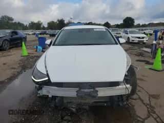 2023 Hyundai Sonata SE z VIN KMHL24JA8PA331074, wystawiony jako Copart lot #84179185 z przebiegiem 30 737 mil mil oraz Szkoda całkowita • Salvage title. Historia ofert i sprzedaży dostępna na DreamBid. Obrazek 5.