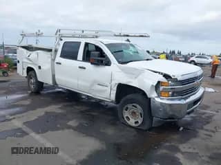 ✅ 2016 Chevrolet Silverado 2500HD Work Truck • VIN: 1GC1CUEG2GF102108 • Lot: 43471361. Wystawiony na IAAI z przebiegiem 185 168 mil. Bezpłatny archiwum sprzedaży aukcyjnych z USA i szczegółowy raport historii pojazdu na DreamBid. Zdjęcie 1.