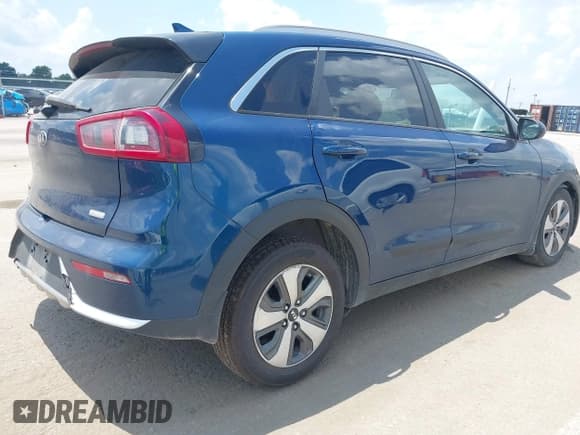 ✅ 2019 Kia Niro LX • VIN: KNDCB3LC0K5324733 • Lot: 42558896. Wystawiony na IAAI z przebiegiem 118 401 mil. Bezpłatny archiwum sprzedaży aukcyjnych z USA i szczegółowy raport historii pojazdu na DreamBid. Zdjęcie 4.
