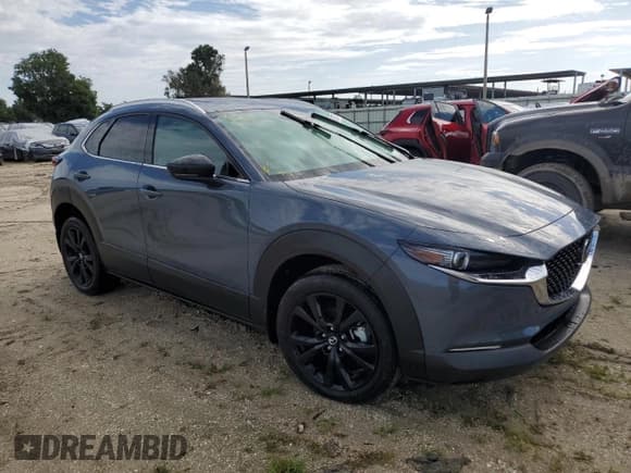 ✅ 2024 Mazda CX-30 Premium • VIN: 3MVDMBDY5RM616352 • Lot: 68625774. Wystawiony na Copart z przebiegiem Nie podano. Bezpłatny archiwum sprzedaży aukcyjnych z USA i szczegółowy raport historii pojazdu na DreamBid. Zdjęcie 4.