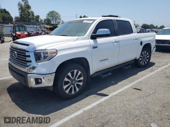 ✅ 2021 Toyota Tundra Limited • VIN: 5TFFY5F16MX293416 • Lot: 57102514. Wystawiony na Copart z przebiegiem 24 902 mil. Bezpłatny archiwum sprzedaży aukcyjnych z USA i szczegółowy raport historii pojazdu na DreamBid. Zdjęcie 1.