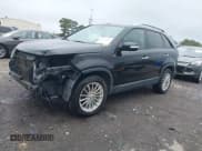 ✅ 2011 Kia Sorento EX • VIN: 5XYKU4A21BG039939 • Лот: 43387876. Опубликован ранее на IAAI с пробегом 185 553 миль. Бесплатный доступ к архиву аукционных продаж из США и подробный отчёт об истории автомобиля на DreamBid. Изображение 2.