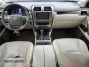 ✅ 2014 Lexus GX 460 Luxury • VIN: JTJJM7FX4E5085695 • Lot: 85398815. Wystawiony na Copart z przebiegiem 125 284 mil. Bezpłatny archiwum sprzedaży aukcyjnych z USA i szczegółowy raport historii pojazdu na DreamBid. Zdjęcie 8.