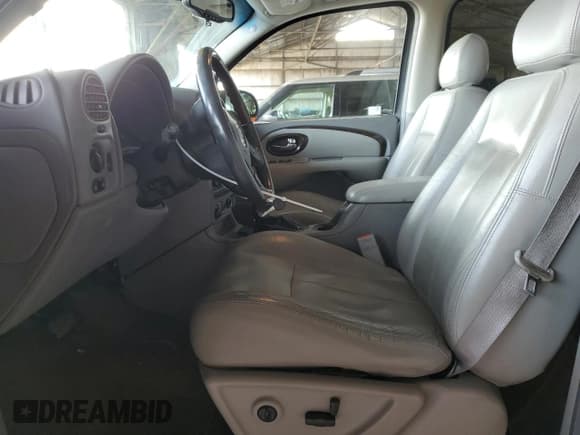 ✅ 2005 Buick Rainier CXL • VIN: 5GADT13S752146310 • Lot: 82993644. Wystawiony na Copart z przebiegiem 160 031 mil. Bezpłatny archiwum sprzedaży aukcyjnych z USA i szczegółowy raport historii pojazdu na DreamBid. Zdjęcie 7.